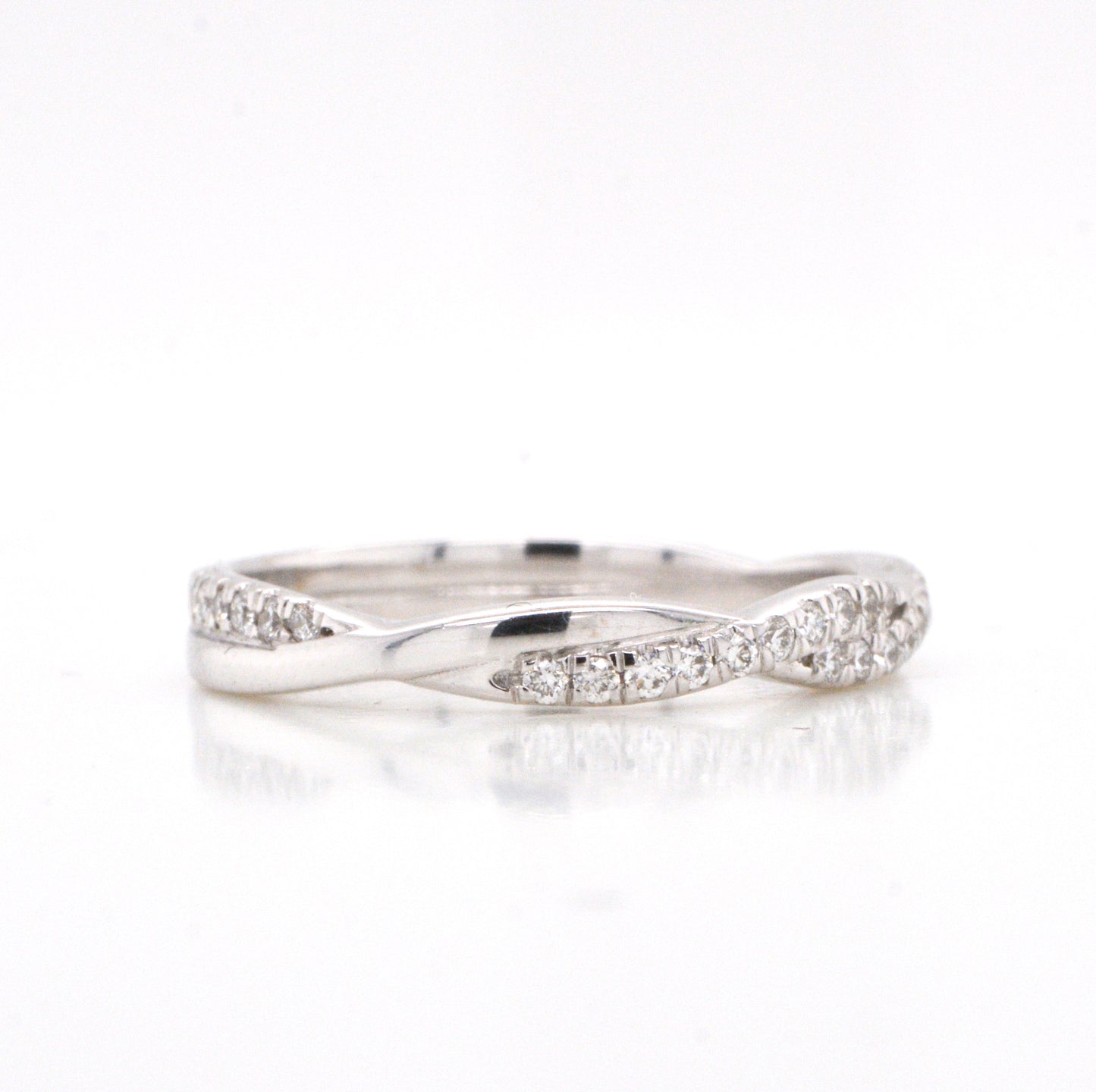 14K White Gold Curved Infinity Diamond Band