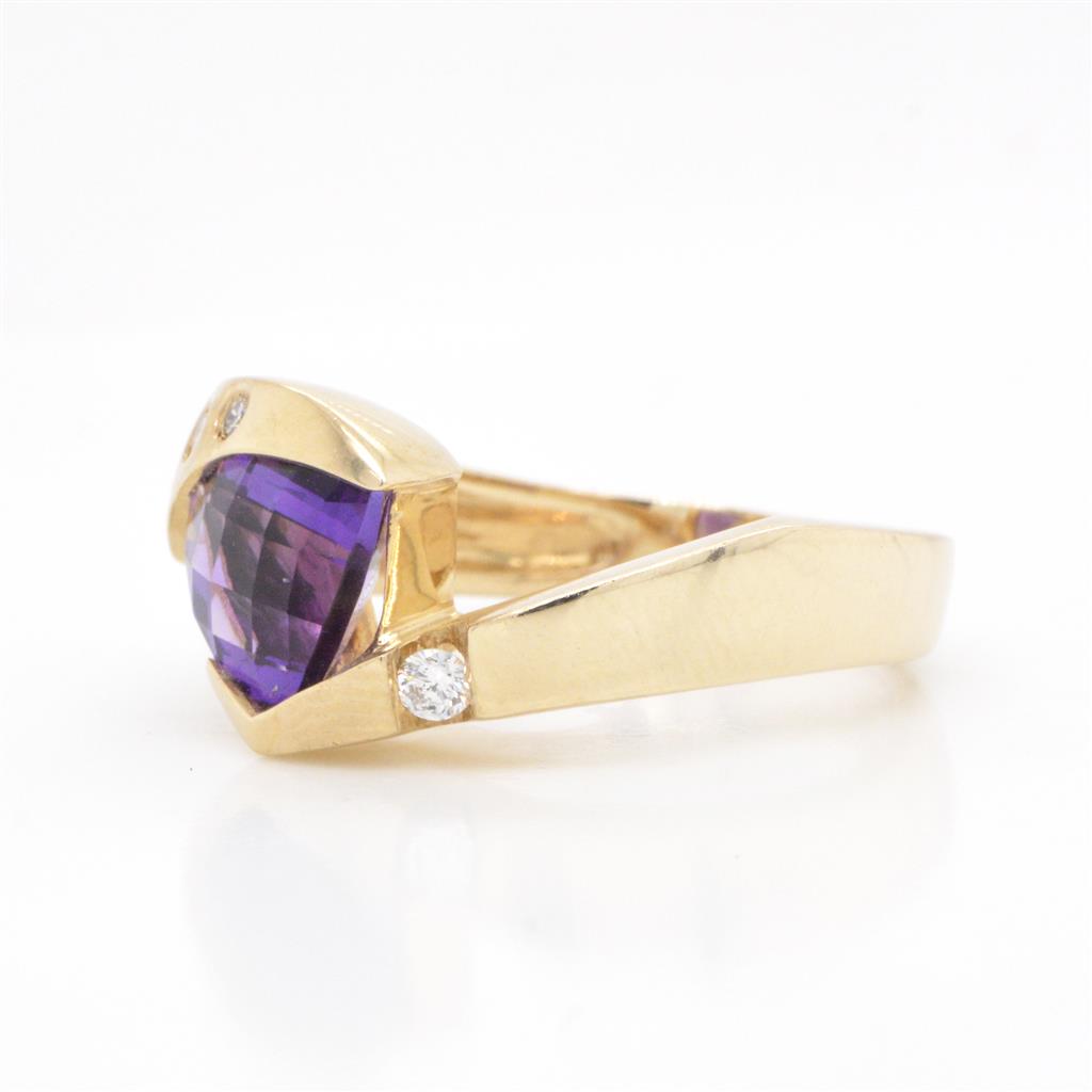 14K Yellow Gold Amethyst & Diamond Ring