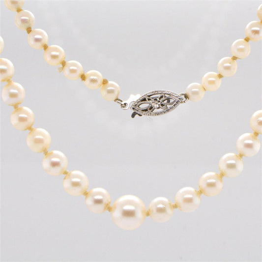 Graduating Pearl Necklace with Filigree Gold Clasp